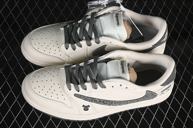 All categories Air Jordan Jordan series basketball shoes Air Jordan 1 Low High-end customized low-top sneakers Travis Scott x Fragment Design x Air Jordan 1 Low OG SP AJ1 Supreme joint graffiti violent bear low-top cultural casual sneakers XS2024-035